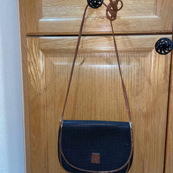 IMPERFECT $10 SALE: 💯Auth. BALLY BAG - Picture 3 of 3